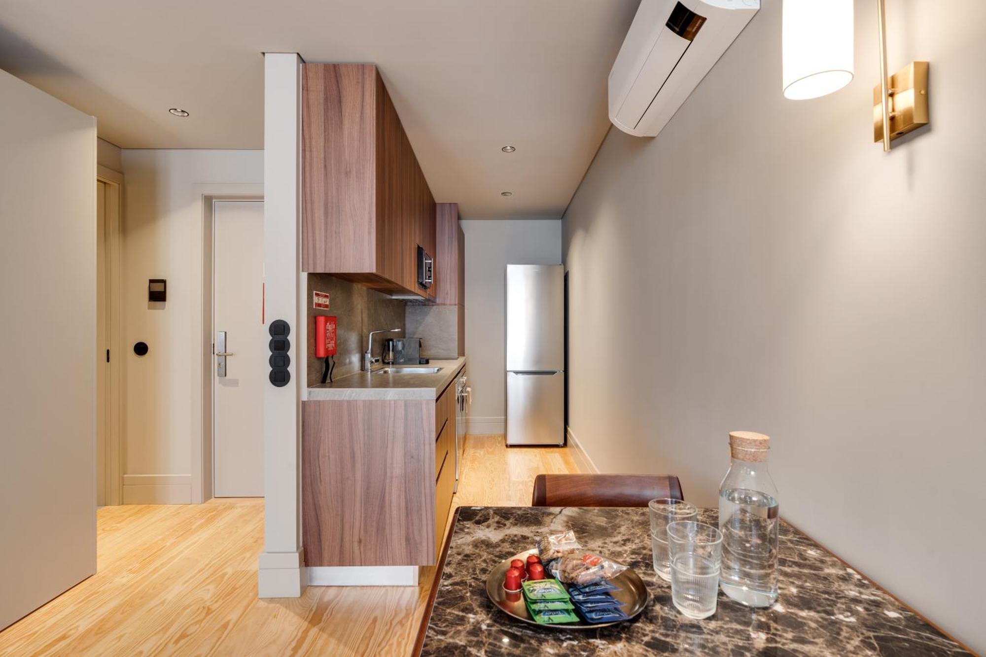 Avus M And By Da'home Apartamento Oporto